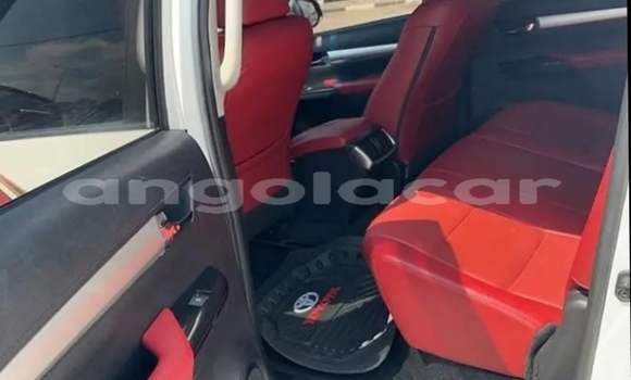 Buy Used Toyota Hilux White Car in Luanda in Luanda Province Buy Used Toyota Hilux White Car in Luanda in Luanda Province