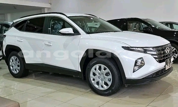 Acheter Occasion Voiture Hyundai Tucson Blanc à Luanda, Province de Luanda Acheter Occasion Voiture Hyundai Tucson Blanc à Luanda, Province de Luanda