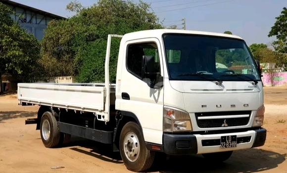 Buy Used Mitsubishi i White Car in Luanda in Luanda Province Buy Used Mitsubishi i White Car in Luanda in Luanda Province