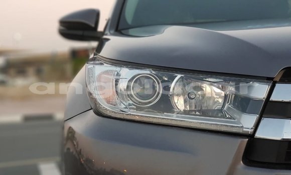 Buy Import Toyota Highlander Other Car in Import - Dubai in Bengo Province Buy Import Toyota Highlander Other Car in Import - Dubai in Bengo Province