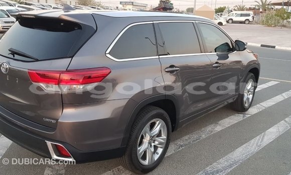 Buy Import Toyota Highlander Other Car in Import - Dubai in Bengo Province Buy Import Toyota Highlander Other Car in Import - Dubai in Bengo Province