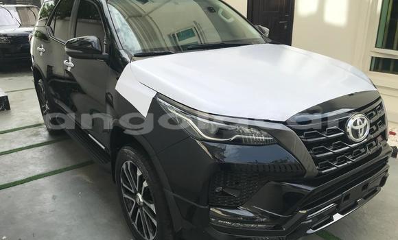 Buy Used Toyota Fortuner Black Car in Luanda in Luanda Province Buy Used Toyota Fortuner Black Car in Luanda in Luanda Province