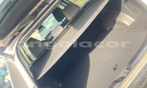 Buy Used Toyota RAV4 Silver Car in Luanda in Luanda Province Buy Used Toyota RAV4 Silver Car in Luanda in Luanda Province