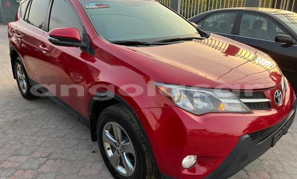 Comprar Usado Toyota RAV4 Vermelho Carro em Luanda em Luanda Province Comprar Usado Toyota RAV4 Vermelho Carro em Luanda em Luanda Province