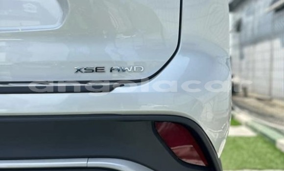 Buy Used Toyota Highlander White Car in Luanda in Luanda Province Buy Used Toyota Highlander White Car in Luanda in Luanda Province
