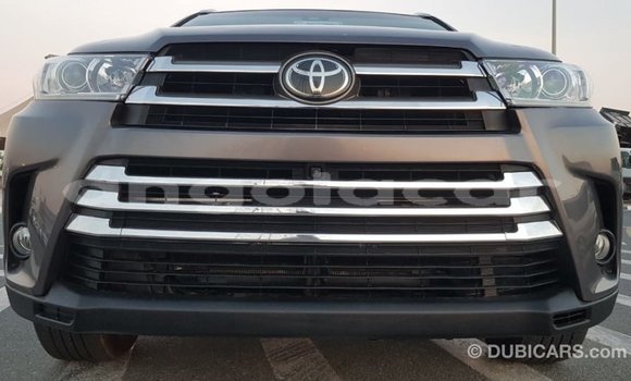 Buy Import Toyota Highlander Other Car in Import - Dubai in Bengo Province Buy Import Toyota Highlander Other Car in Import - Dubai in Bengo Province