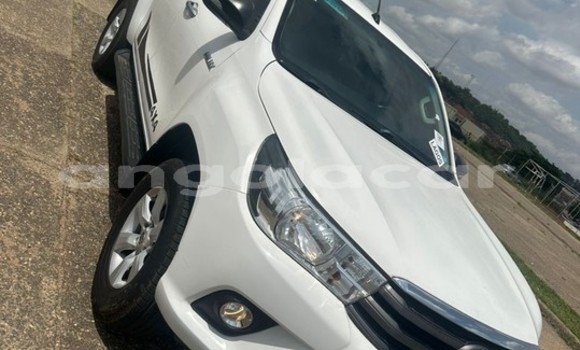 Acheter Occasion Voiture Toyota Hilux Blanc à Luanda, Province de Luanda Acheter Occasion Voiture Toyota Hilux Blanc à Luanda, Province de Luanda