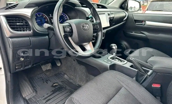 Acheter Occasion Voiture Toyota Hilux Blanc à Luanda, Province de Luanda Acheter Occasion Voiture Toyota Hilux Blanc à Luanda, Province de Luanda