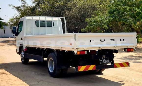 Buy Used Mitsubishi i White Car in Luanda in Luanda Province Buy Used Mitsubishi i White Car in Luanda in Luanda Province