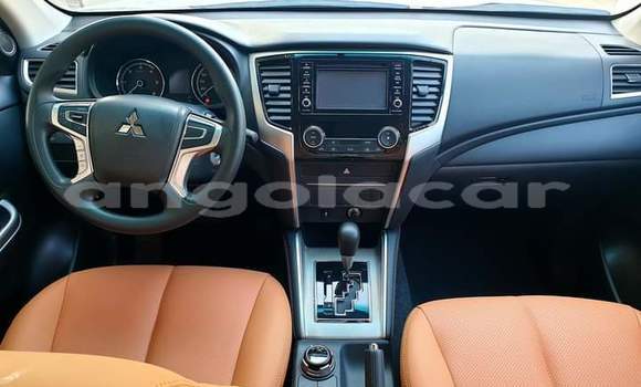 Buy Used Mitsubishi L200 Silver Car in Luanda in Luanda Province Buy Used Mitsubishi L200 Silver Car in Luanda in Luanda Province