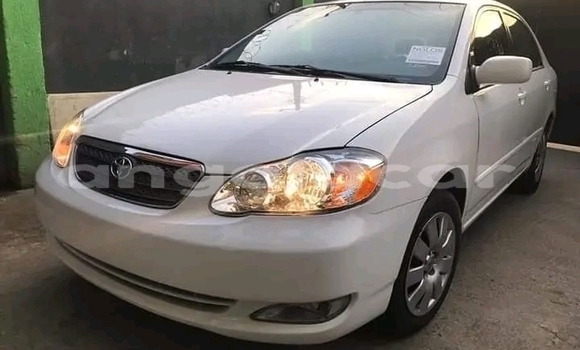 Acheter Occasion Voiture Toyota Corolla Blanc à Luanda, Province de Luanda Acheter Occasion Voiture Toyota Corolla Blanc à Luanda, Province de Luanda