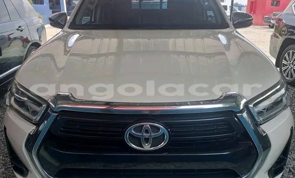 Acheter Occasion Voiture Toyota Hilux Blanc à Luanda, Province de Luanda Acheter Occasion Voiture Toyota Hilux Blanc à Luanda, Province de Luanda