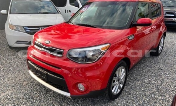 Comprar Usado Kia Soul Vermelho Carro em Luanda em Luanda Province