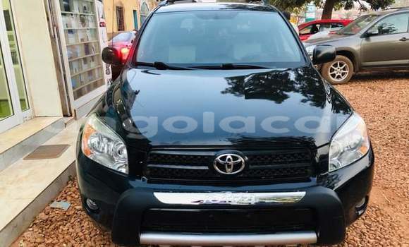 Comprar Usado Toyota RAV4 Preto Carro em Luanda em Luanda Province