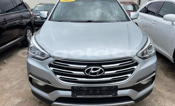 Buy Used Hyundai Santa Fe Silver Car in Luanda in Luanda Province