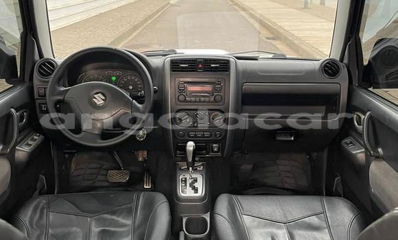 Comprar Usado Suzuki Jimny Branco Carro em Caxito em Bengo Comprar Usado Suzuki Jimny Branco Carro em Caxito em Bengo