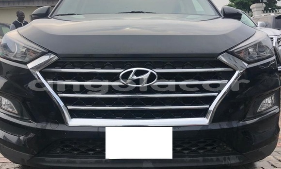 Buy Used Hyundai Tucson Silver Car in Luanda in Luanda Province