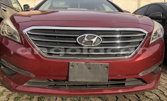 Acheter Occasion Voiture Hyundai Sonata Rouge à Luanda, Province de Luanda Acheter Occasion Voiture Hyundai Sonata Rouge à Luanda, Province de Luanda