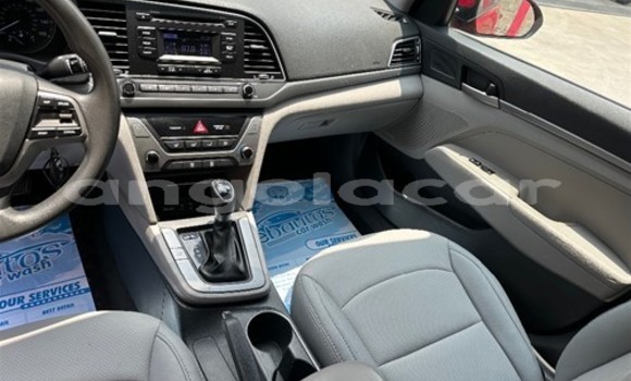 Comprar Usado Hyundai Elantra Vermelho Carro em Luena em Moxico Comprar Usado Hyundai Elantra Vermelho Carro em Luena em Moxico