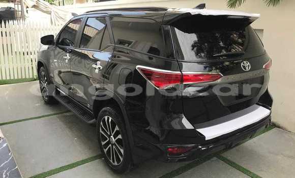 Buy Used Toyota Fortuner Silver Car in Luanda in Luanda Province Buy Used Toyota Fortuner Silver Car in Luanda in Luanda Province