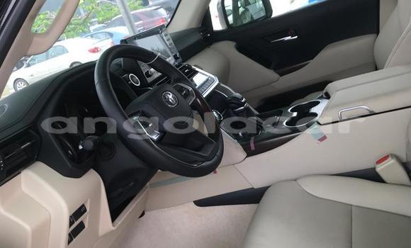 Comprar Usado Toyota Land Cruiser Prata Carro em Luanda em Luanda Province Comprar Usado Toyota Land Cruiser Prata Carro em Luanda em Luanda Province