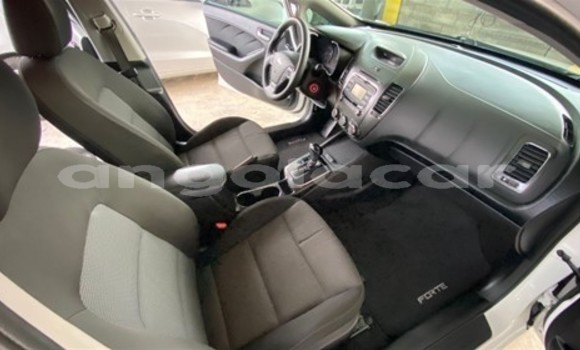 Buy Used Kia Forte White Car in Luena in Moxico Buy Used Kia Forte White Car in Luena in Moxico