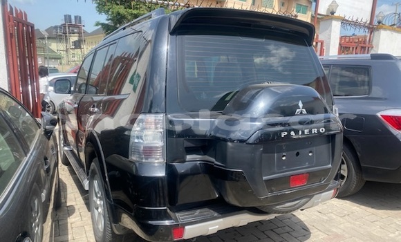 Acheter Occasion Voiture Mitsubishi Pajero Noir à Luena, Moxico Acheter Occasion Voiture Mitsubishi Pajero Noir à Luena, Moxico