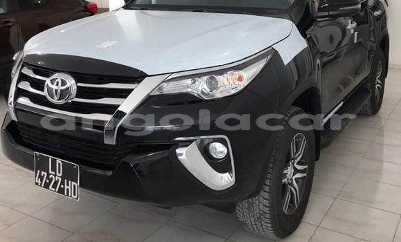 Comprar Usado Toyota Fortuner Preto Carro em Luanda em Luanda Province
