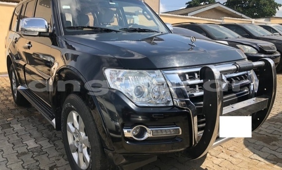 Acheter Occasion Voiture Mitsubishi Pajero Noir à Luanda, Province de Luanda