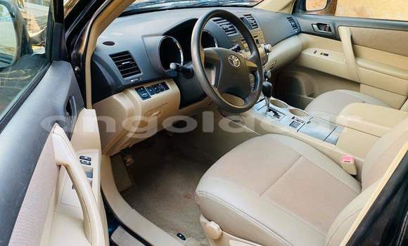 Buy Used Toyota Highlander Black Car in Luanda in Luanda Province Buy Used Toyota Highlander Black Car in Luanda in Luanda Province