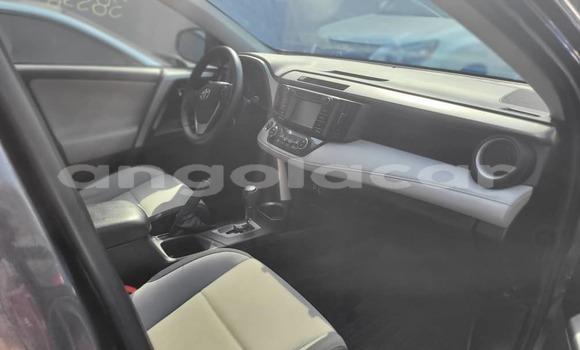 Acheter Occasion Voiture Toyota RAV4 Noir à Luanda, Province de Luanda Acheter Occasion Voiture Toyota RAV4 Noir à Luanda, Province de Luanda