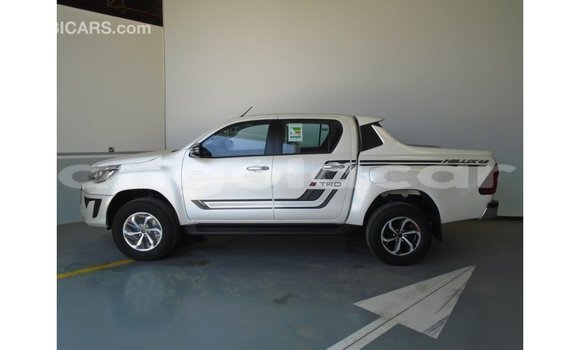 Buy Import Toyota Hilux White Car in Import - Dubai in Bengo Province Buy Import Toyota Hilux White Car in Import - Dubai in Bengo Province