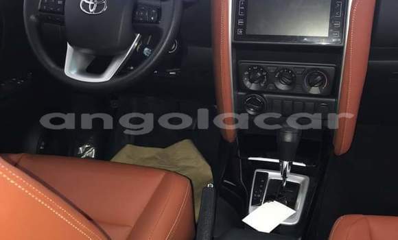 Buy Used Toyota Fortuner Black Car in Luanda in Luanda Province Buy Used Toyota Fortuner Black Car in Luanda in Luanda Province