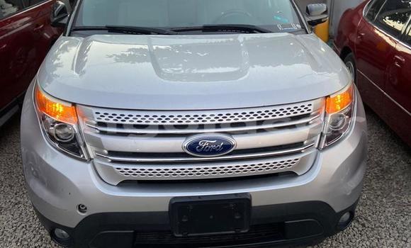 Buy Used Ford Explorer Silver Car in Luanda in Luanda Province Buy Used Ford Explorer Silver Car in Luanda in Luanda Province