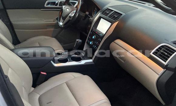 Buy Used Ford Explorer Silver Car in Luanda in Luanda Province Buy Used Ford Explorer Silver Car in Luanda in Luanda Province