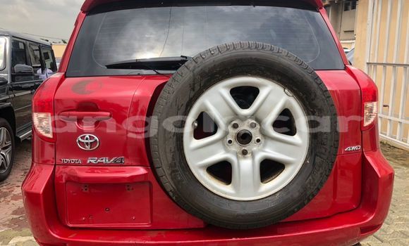 Comprar Usado Toyota RAV4 Vermelho Carro em Luanda em Luanda Province Comprar Usado Toyota RAV4 Vermelho Carro em Luanda em Luanda Province