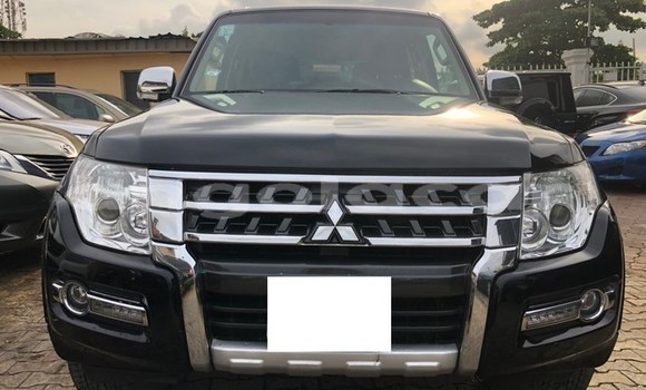 Buy Used Mitsubishi Pajero Black Car in Luanda in Luanda Province Buy Used Mitsubishi Pajero Black Car in Luanda in Luanda Province