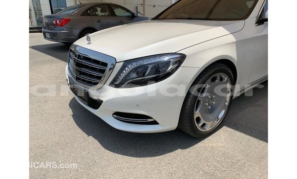 Comprar Importar Mercedes-Benz 190 Branco Carro em Import - Dubai em Bengo Province Comprar Importar Mercedes-Benz 190 Branco Carro em Import - Dubai em Bengo Province