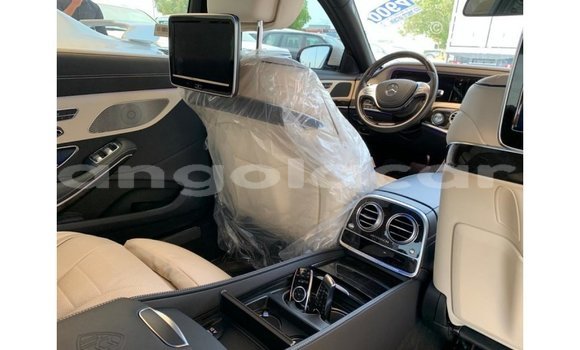 Comprar Importar Mercedes-Benz 190 Branco Carro em Import - Dubai em Bengo Province Comprar Importar Mercedes-Benz 190 Branco Carro em Import - Dubai em Bengo Province