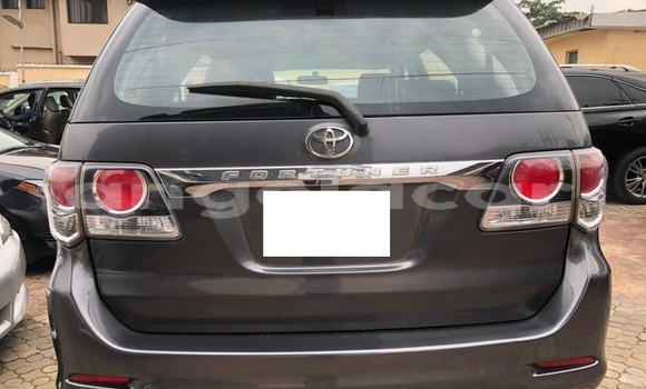 Comprar Usado Toyota Fortuner Preto Carro em Luanda em Luanda Province Comprar Usado Toyota Fortuner Preto Carro em Luanda em Luanda Province