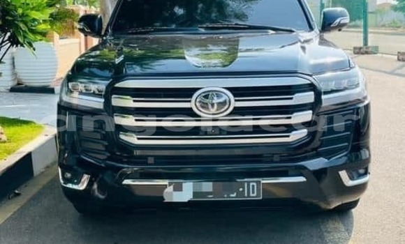 Buy Used Toyota Land Cruiser Black Car in Luanda in Luanda Province Buy Used Toyota Land Cruiser Black Car in Luanda in Luanda Province