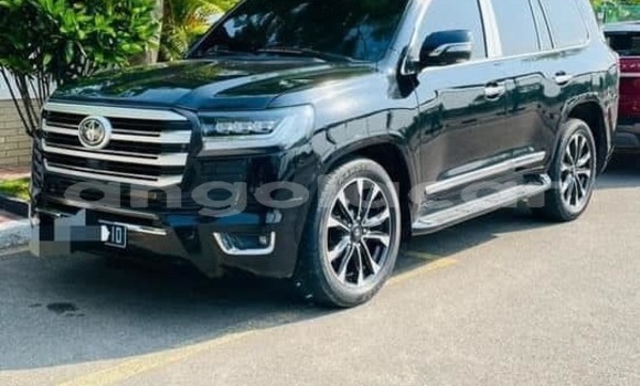 Buy Used Toyota Land Cruiser Black Car in Luanda in Luanda Province Buy Used Toyota Land Cruiser Black Car in Luanda in Luanda Province