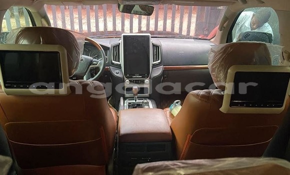 Buy Used Toyota Land Cruiser Black Car in Luanda in Luanda Province Buy Used Toyota Land Cruiser Black Car in Luanda in Luanda Province