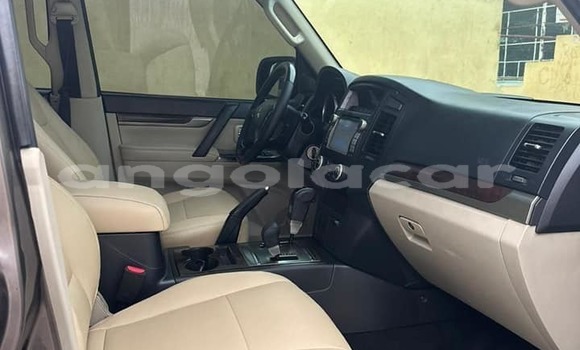 Buy Used Mitsubishi Pajero Other Car in Luanda in Luanda Province Buy Used Mitsubishi Pajero Other Car in Luanda in Luanda Province