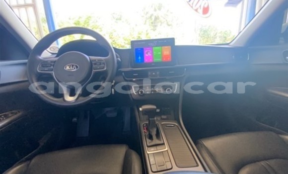 Buy Used Kia K5 White Car in Luanda in Luanda Province Buy Used Kia K5 White Car in Luanda in Luanda Province