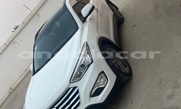 Buy Used Hyundai Santa Fe White Car in Luanda in Luanda Province Buy Used Hyundai Santa Fe White Car in Luanda in Luanda Province