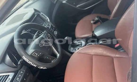 Buy Used Hyundai Santa Fe White Car in Luanda in Luanda Province Buy Used Hyundai Santa Fe White Car in Luanda in Luanda Province