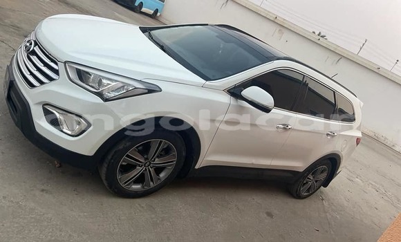 Buy Used Hyundai Santa Fe White Car in Luanda in Luanda Province Buy Used Hyundai Santa Fe White Car in Luanda in Luanda Province