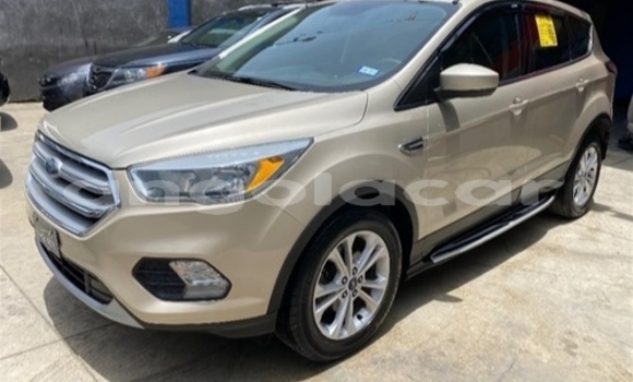 Comprar Usado Ford Escape Outro Carro em Luanda em Luanda Province
