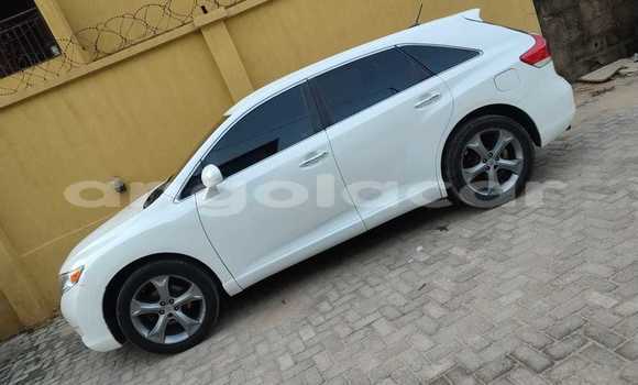 Buy Used Toyota Avanza White Car in Luanda in Luanda Province Buy Used Toyota Avanza White Car in Luanda in Luanda Province